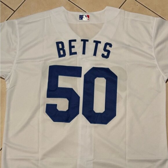 Los Angeles Dodgers Mookie Betts # 50 Jersey , Unisex - Picture 2 of 16